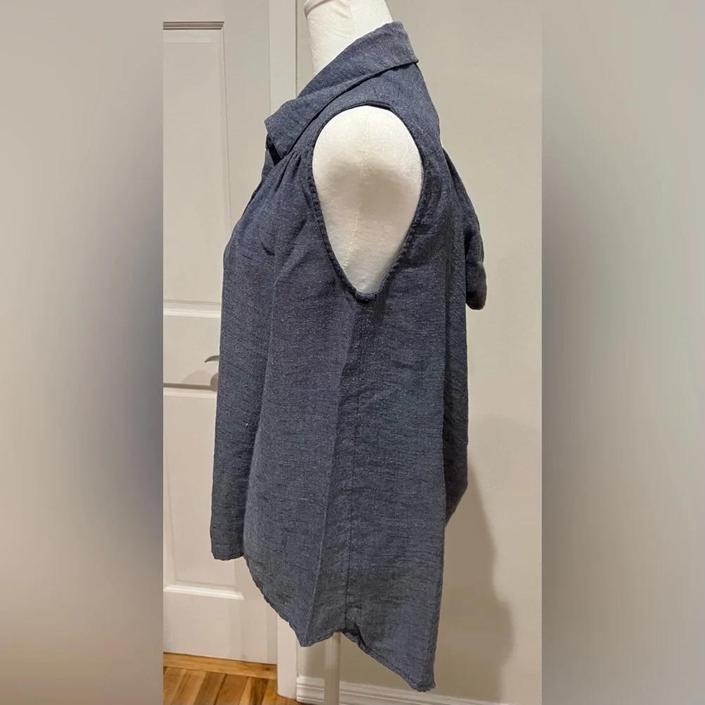 CAbi Blue Chambray Style 387 High Low Cut Out Sleeveless Button Up Top Medium - Picture 4 of 5